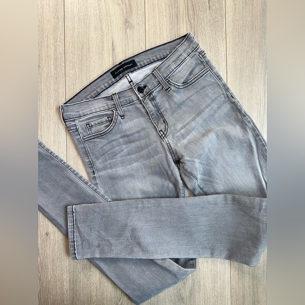 Flying Monkey Size 28 Gray Stretch Women’s Skinny Jeans